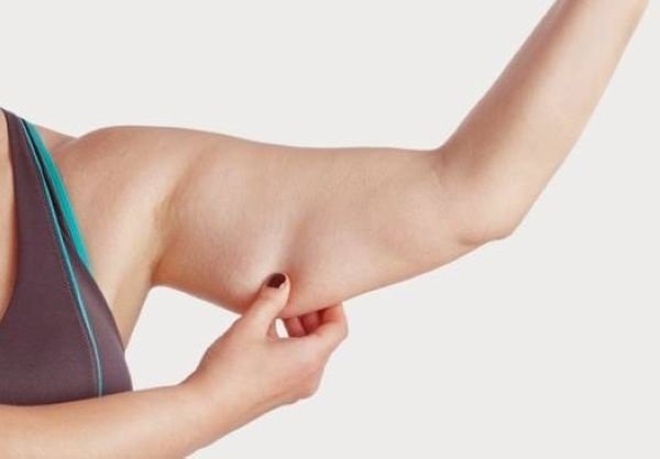 giảm mỡ bắp tay bằng cách massage bằng ngón cái động tác 1: giảm mỡ bắp tay bằng cách massage bằng ngón cái